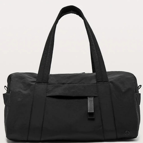 NEW Lululemon On My Level Barrel Bag Inkwell Black